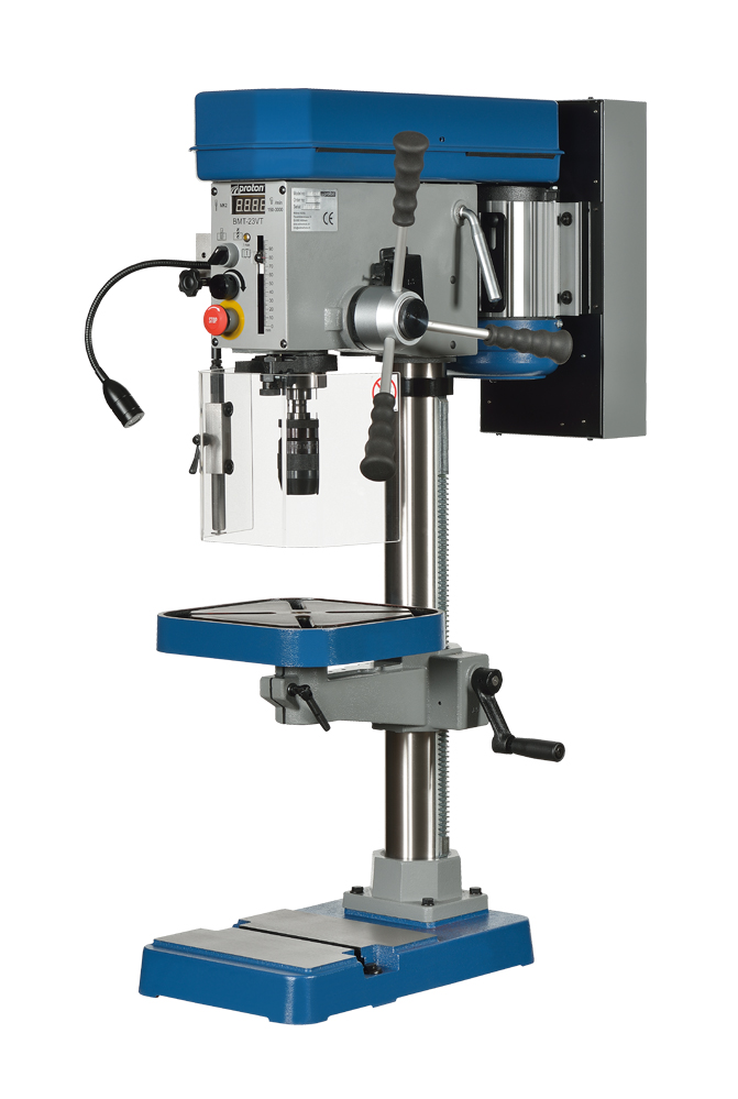 Tischbohrmaschine Proton BMT-23VT, mit LED-Arbeitsleuchte und Schnellspannbohrfutter 1 -16 mm Tischbohrmaschine Proton BMT-23VT, mit LED-Arbeitsleuchte und Schnellspannbohrfutter 1 -16 mm